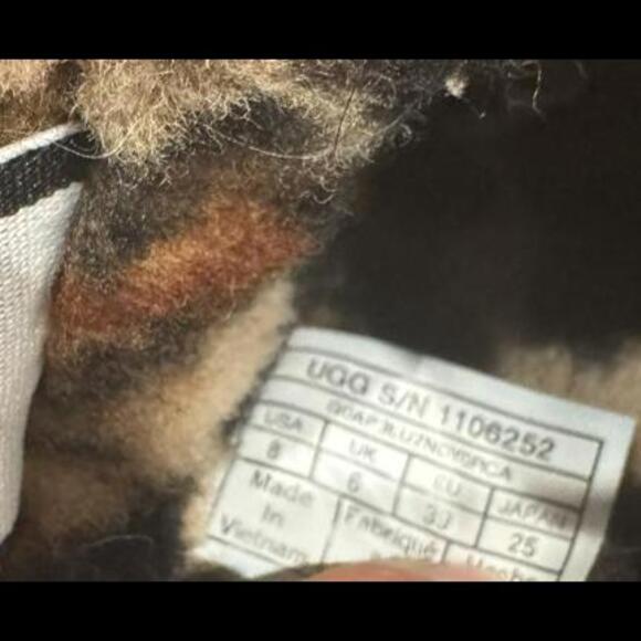 Cheetah Ugg Slippers - Picture 4 of 5